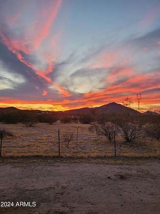 2.47 Acres of Residential Land with Home for Sale in Maricopa, Arizona