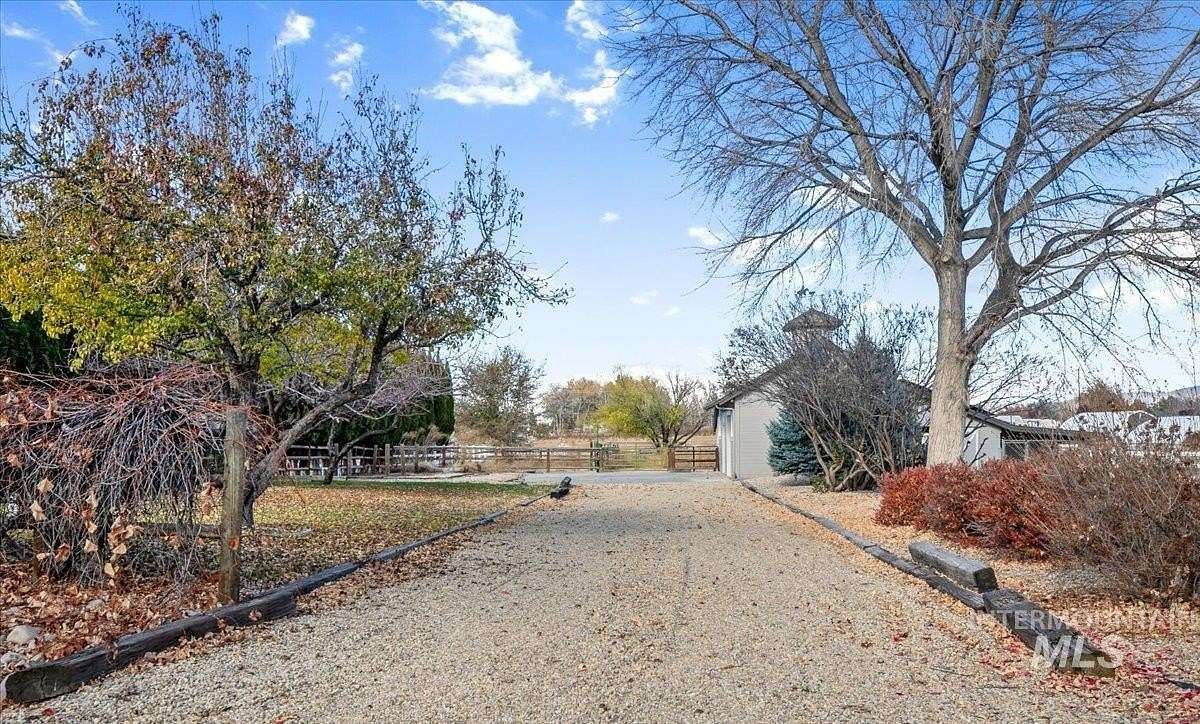 2.55 Acres of Residential Land with Home for Sale in Boise, Idaho