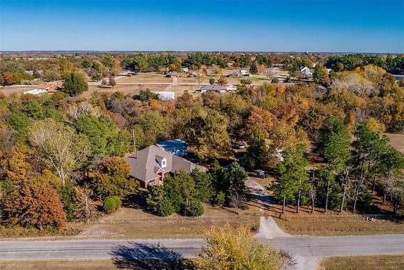 4.73 Acres of Residential Land with Home for Sale in Harrah, Oklahoma