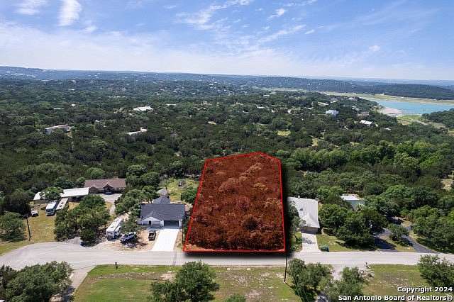 1.082 Acres of Residential Land for Sale in Canyon Lake, Texas