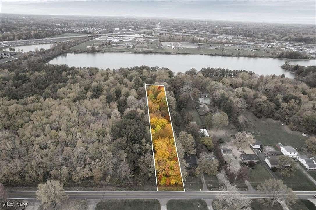 2.2 Acres of Land for Sale in Olmsted Township, Ohio