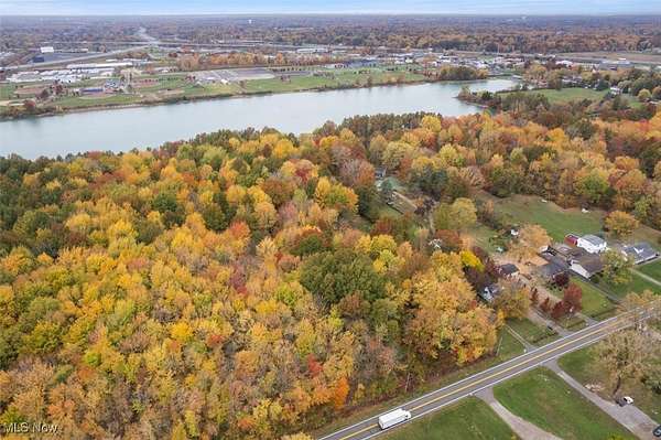 2.2 Acres of Land for Sale in Olmsted Township, Ohio