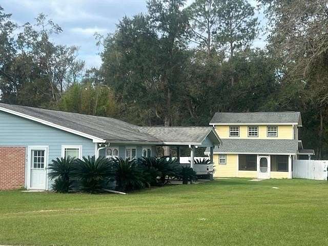 5 Acres of Residential Land with Home for Sale in Greenville, Florida