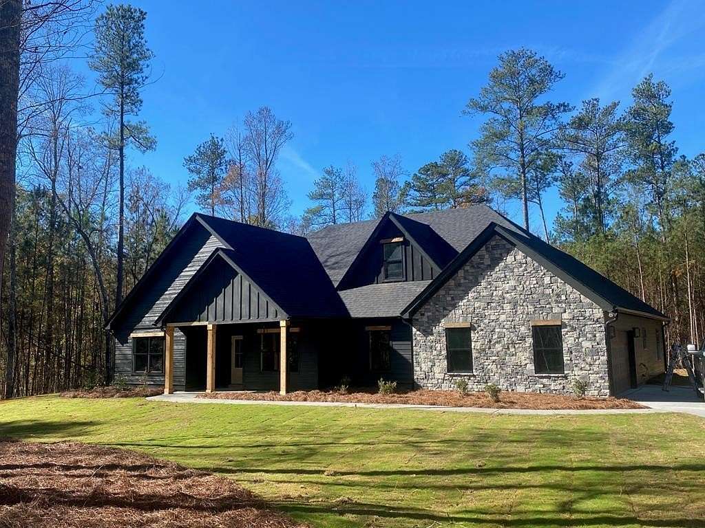 4 Acres of Residential Land with Home for Sale in Temple, Georgia