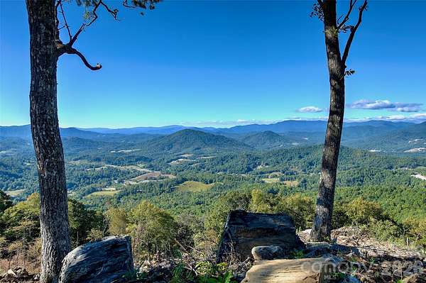 27.7 Acres of Recreational & Residential Land for Sale in Spruce Pine, North Carolina