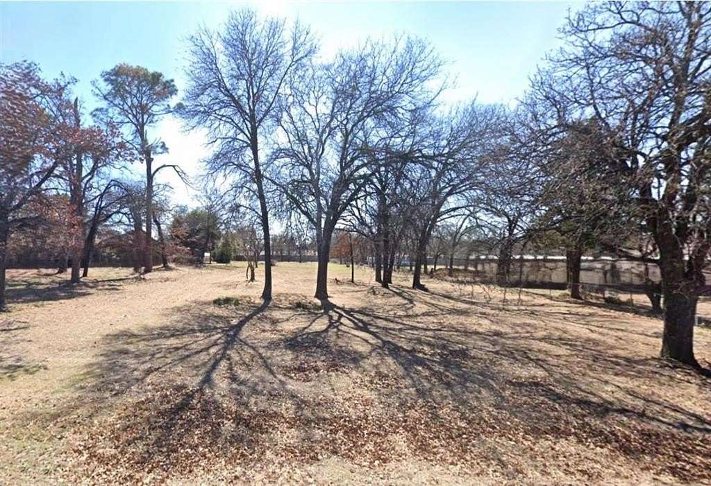 0.94 Acres of Residential Land for Sale in Arlington, Texas