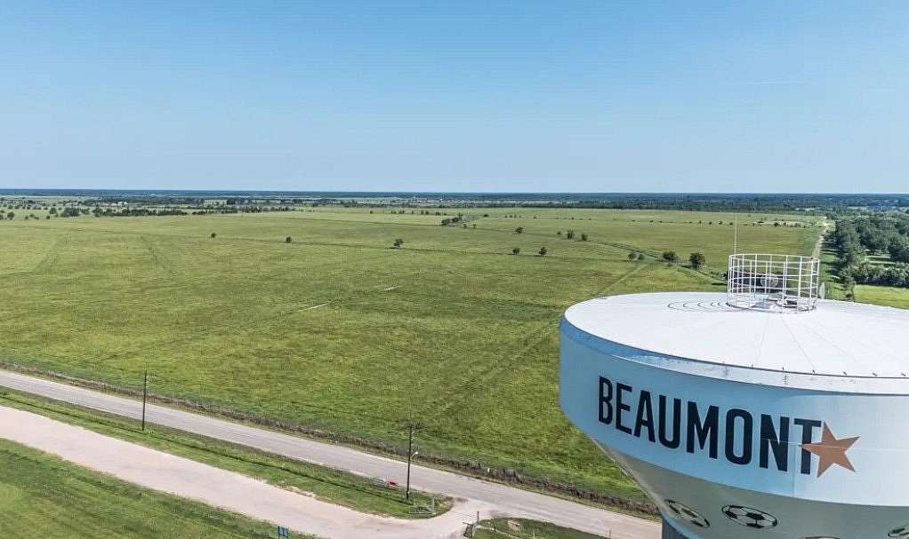 495 Acres of Land for Sale in Beaumont, Texas