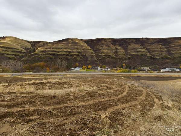 3.28 Acres of Residential Land for Sale in Juliaetta, Idaho