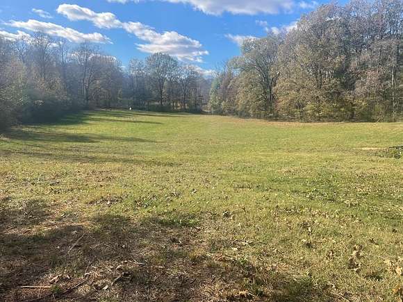 13.6 Acres of Land for Sale in McKenzie, Tennessee