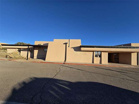 2.2 Acres of Commercial Land for Lease in Santa Fe, New Mexico