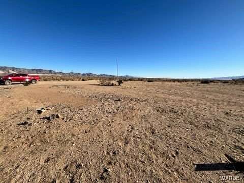 4.6 Acres of Land for Sale in Golden Valley, Arizona