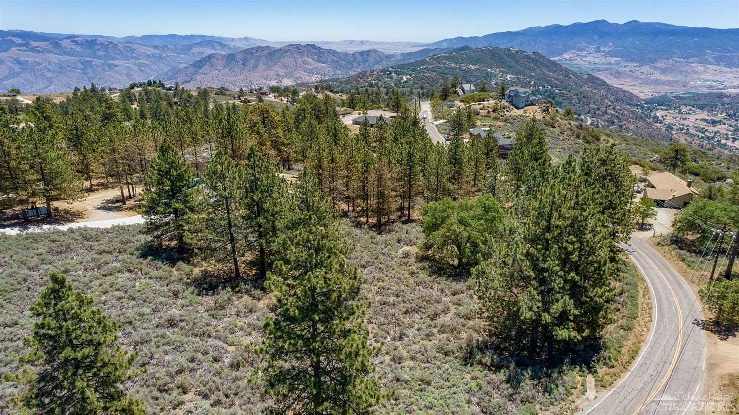 1.11 Acres of Residential Land for Sale in Tehachapi, California