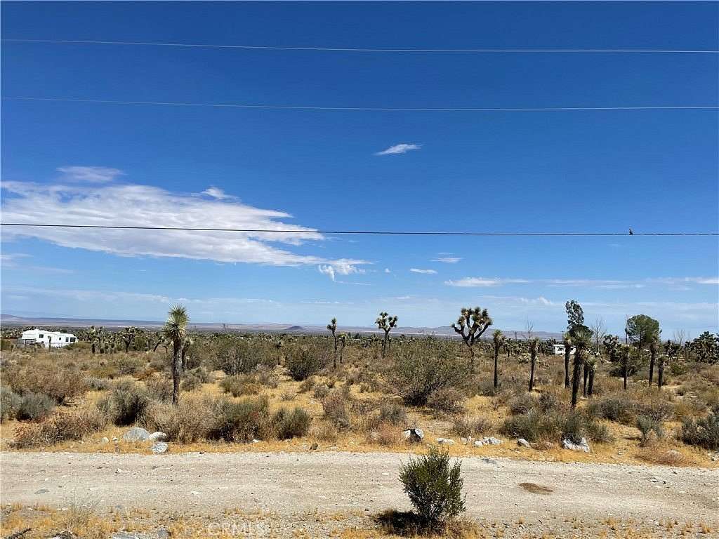 4.76 Acres of Residential Land for Sale in Piñon Hills, California