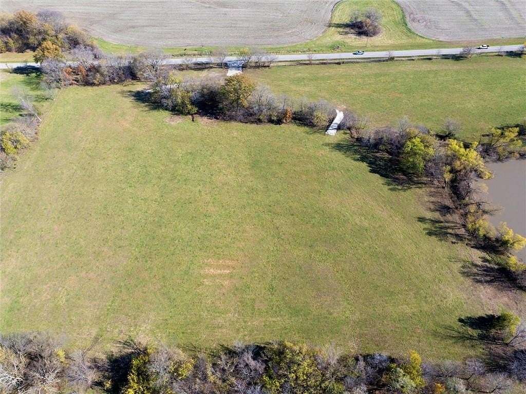 5 Acres of Residential Land for Sale in Garden City, Missouri