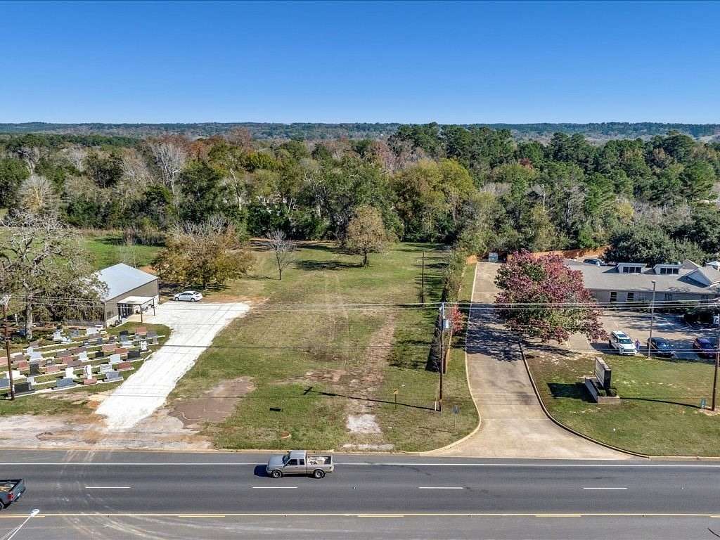 0.82 Acres of Commercial Land for Sale in Nacogdoches, Texas