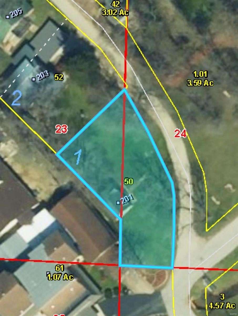 6.81 Acres of Residential Land with Home for Sale in Waynesville, Missouri