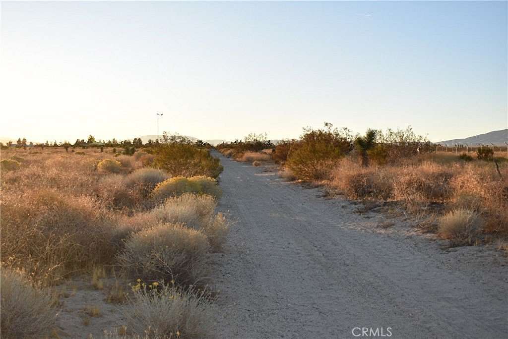 2.196 Acres of Residential Land for Sale in Lancaster, California