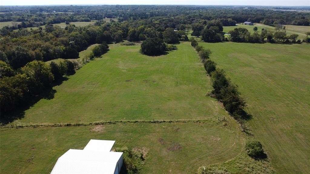 23.48 Acres of Land with Home for Sale in Wills Point, Texas