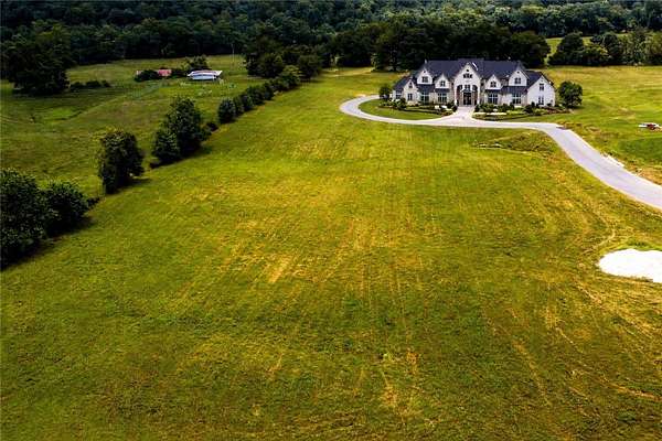 4.45 Acres of Residential Land for Sale in Fayetteville, Arkansas