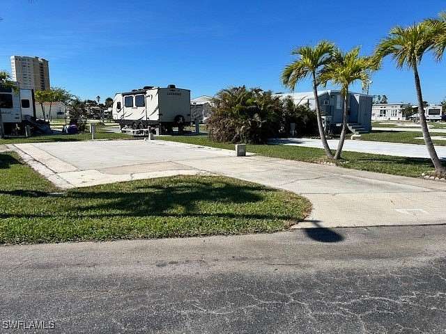 0.043 Acres of Residential Land for Sale in Fort Myers, Florida