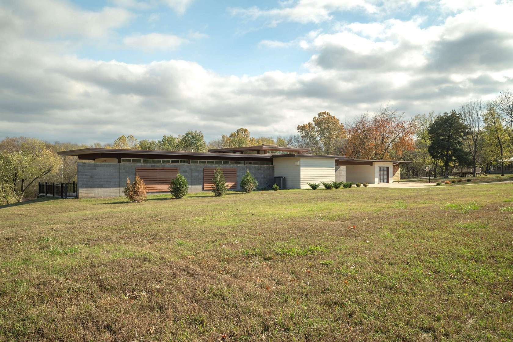 16.3 Acres of Land with Home for Sale in Grove, Oklahoma