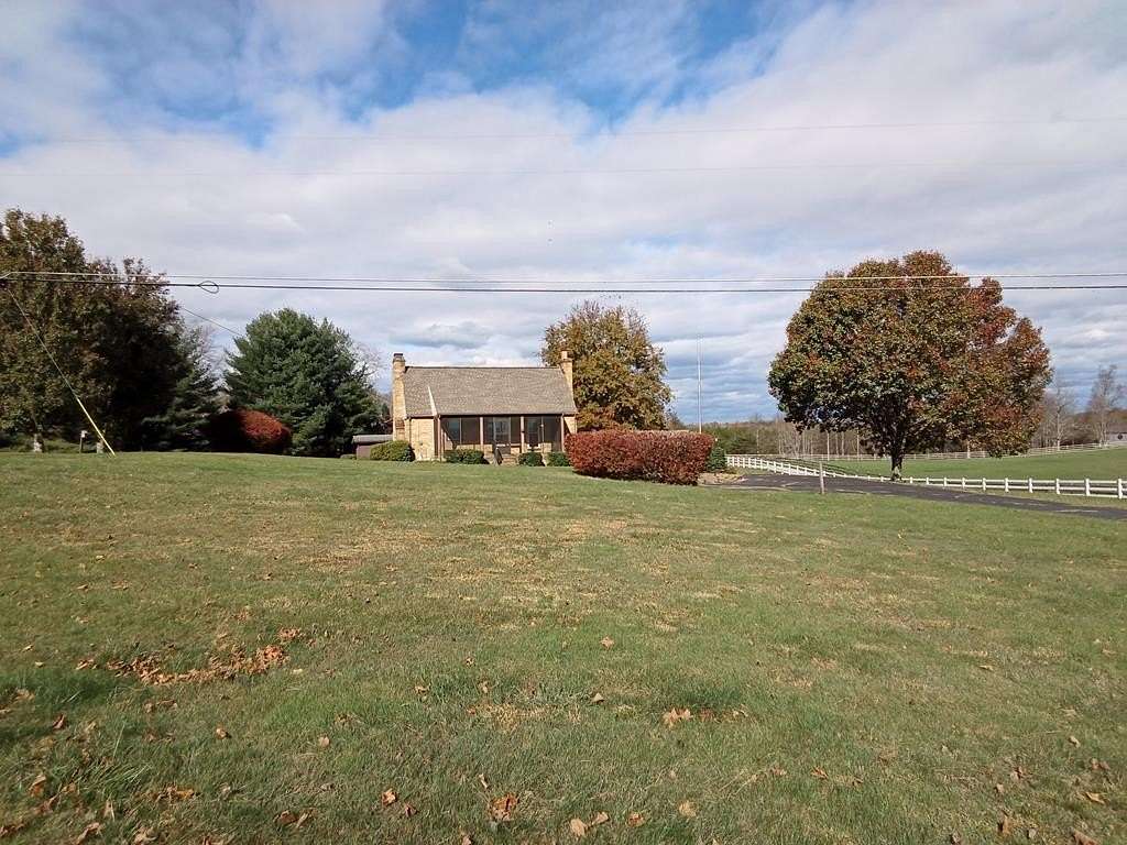 3.42 Acres of Residential Land with Home for Sale in Crossville, Tennessee