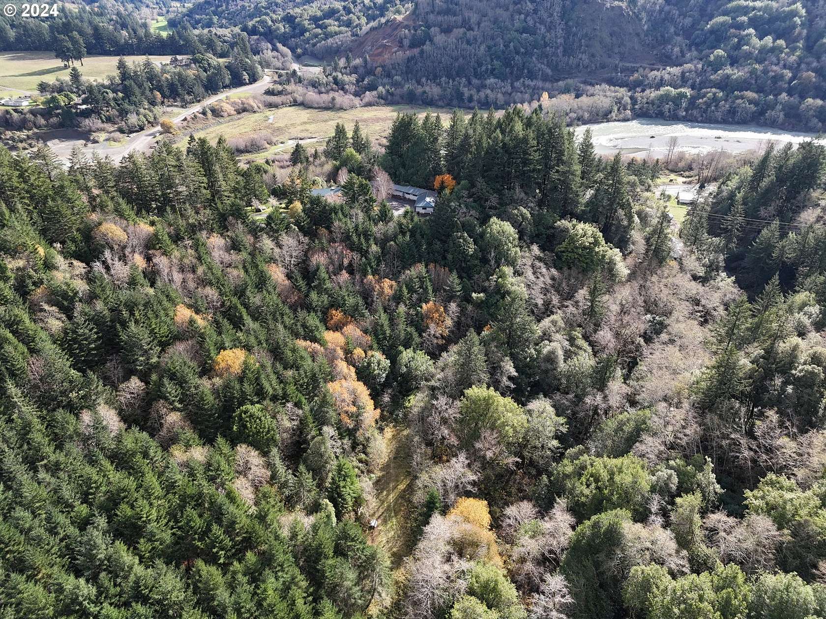 2.2 Acres of Residential Land for Sale in Brookings, Oregon