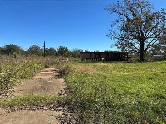 1.52 Acres of Residential Land for Sale in Cloutierville, Louisiana