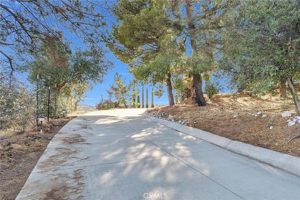 9.52 Acres of Residential Land with Home for Sale in Banning, California