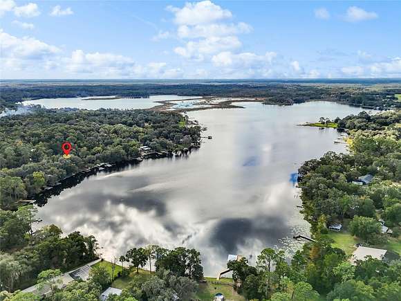 2.54 Acres of Residential Land with Home for Sale in Hawthorne, Florida