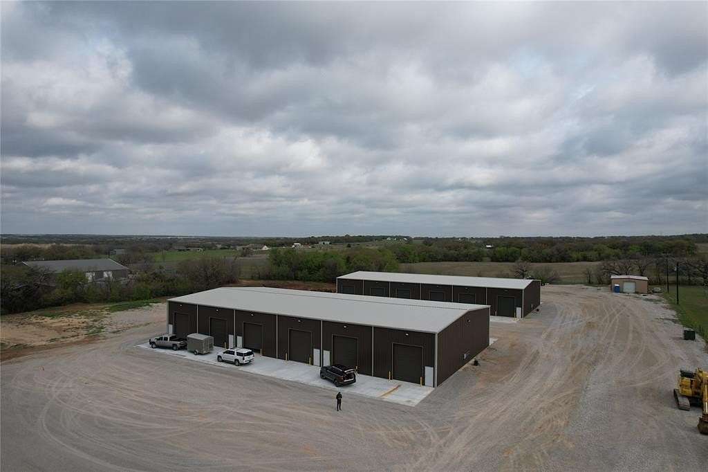 4.297 Acres of Commercial Land for Lease in Decatur, Texas