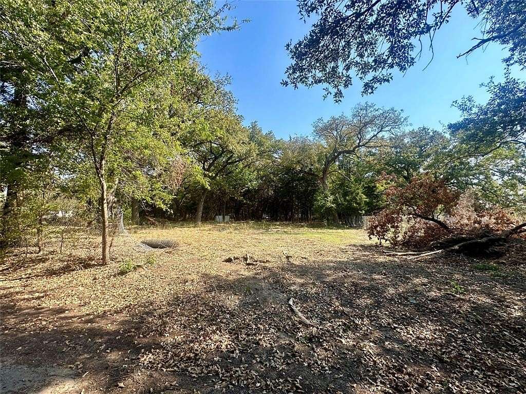 2.73 Acres of Residential Land with Home for Sale in Cumby, Texas