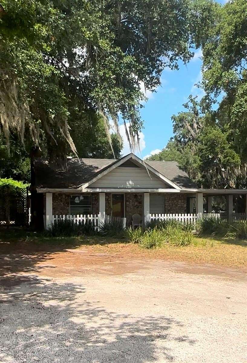 17 Acres of Land with Home for Sale in Webster, Florida