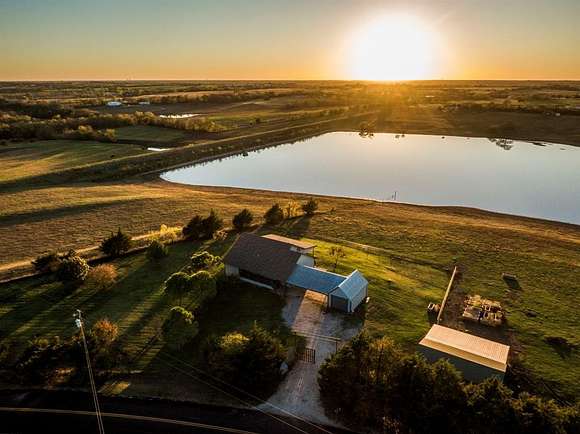 18 Acres of Land with Home for Sale in Blue Ridge, Texas