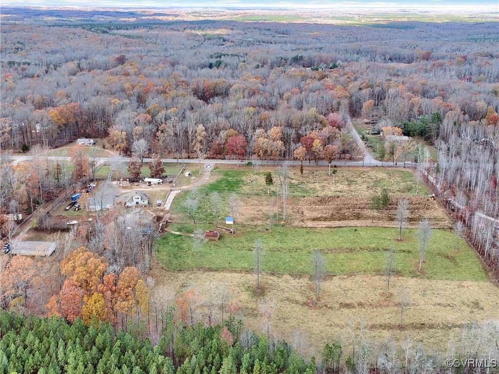 12 Acres of Land with Home for Sale in Powhatan, Virginia