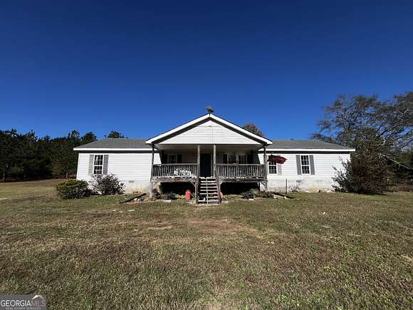 5.09 Acres of Residential Land with Home for Sale in Carlton, Georgia