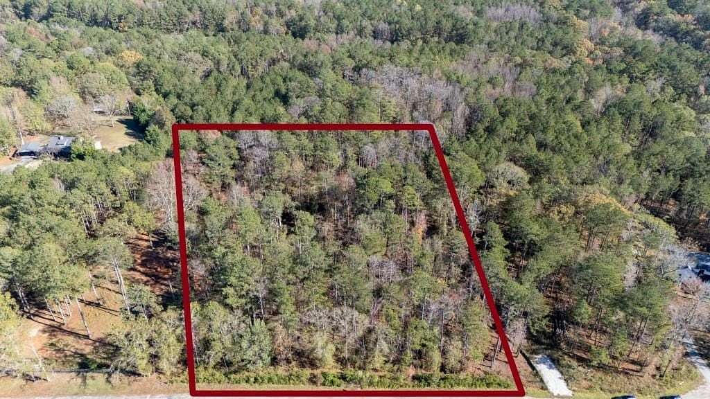 6 Acres of Residential Land for Sale in Locust Grove, Georgia