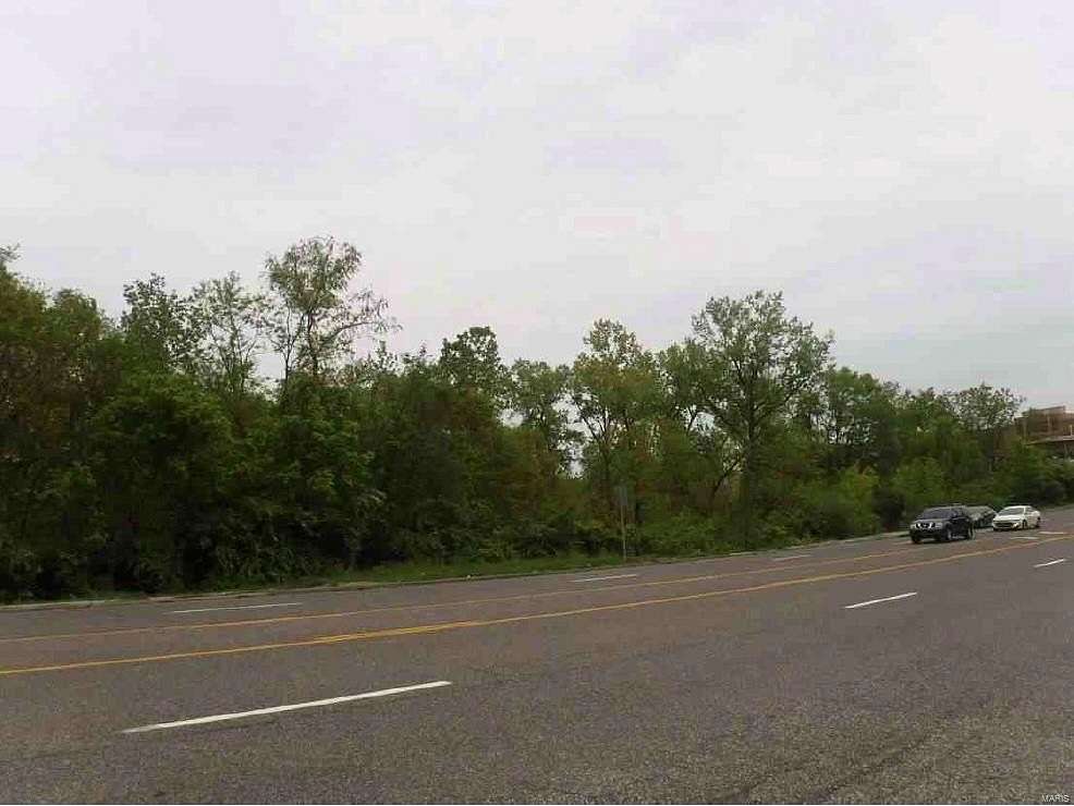 2.55 Acres of Commercial Land for Sale in Florissant, Missouri