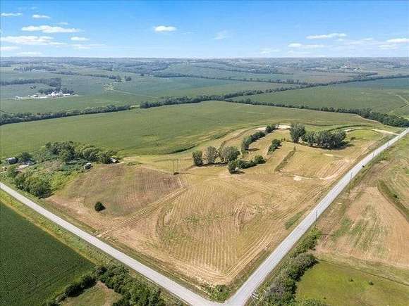 25 Acres of Agricultural Land for Sale in Glenwood, Iowa