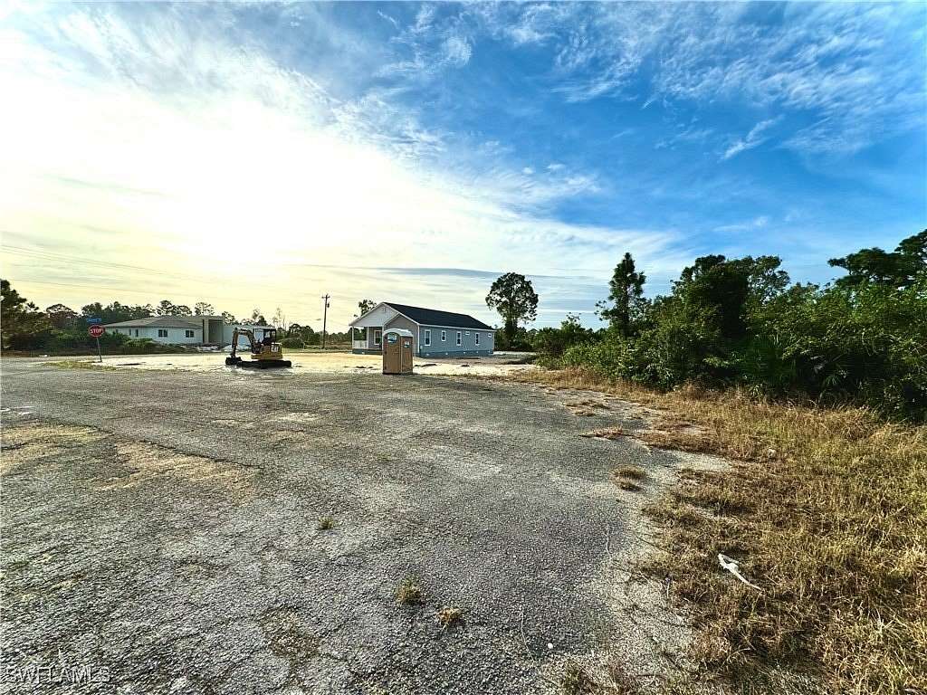 0.336 Acres of Residential Land for Sale in Lehigh Acres, Florida