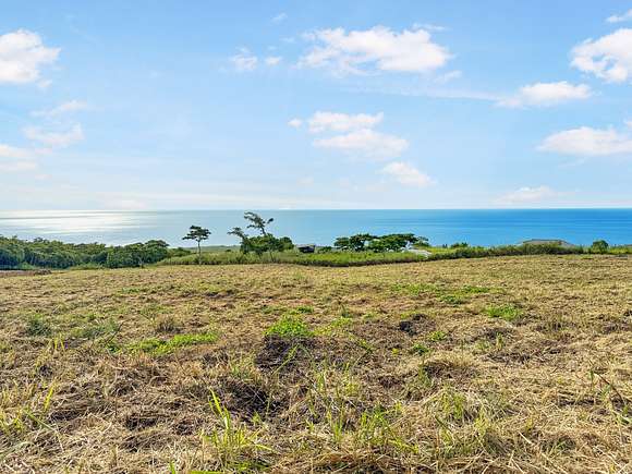 5.493 Acres of Land for Sale in Captain Cook, Hawaii