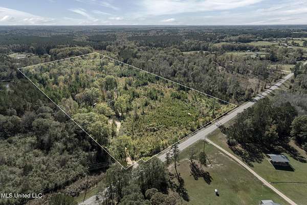 15.6 Acres of Land for Sale in Sumrall, Mississippi