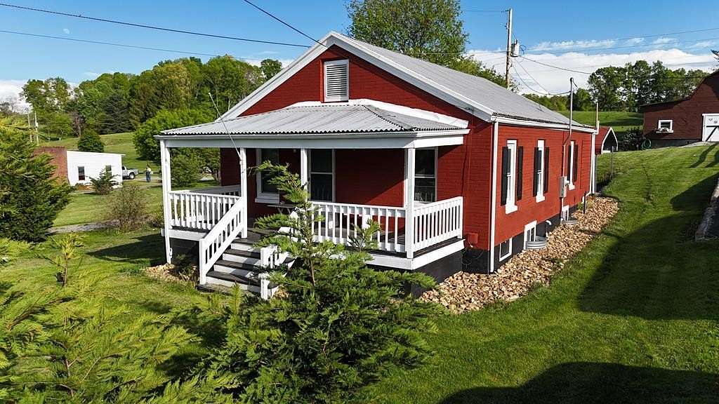 3 Acres of Improved Mixed-Use Land for Sale in Rural Retreat, Virginia