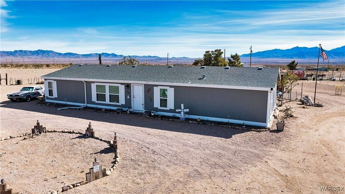 4.41 Acres of Residential Land with Home for Sale in Kingman, Arizona