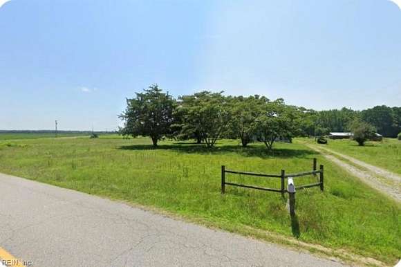 8.9 Acres of Land for Sale in Wakefield, Virginia