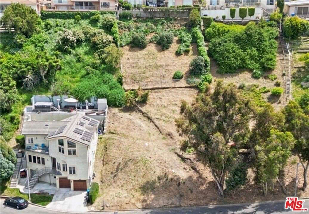 0.316 Acres of Land for Sale in Los Angeles, California