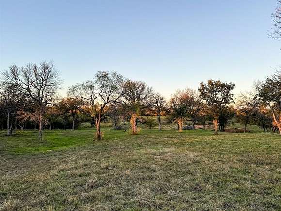 8 Acres of Land for Sale in Lipan, Texas