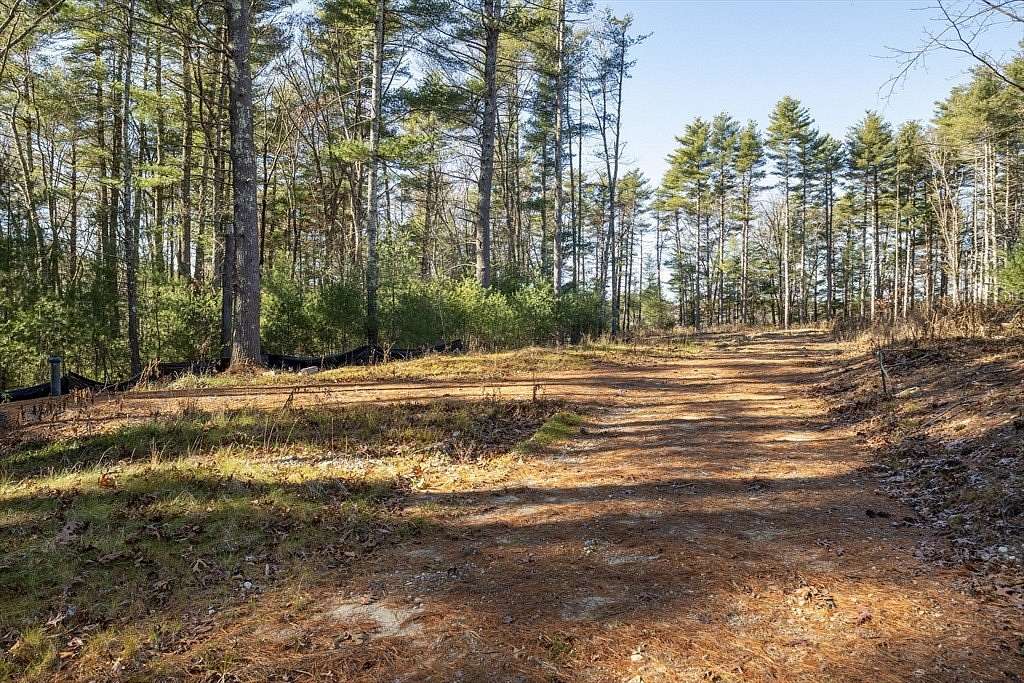 1.41 Acres of Residential Land for Sale in Plympton, Massachusetts