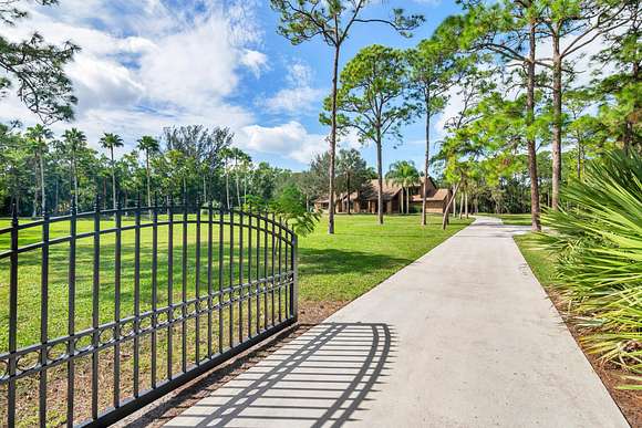 5.15 Acres of Land with Home for Sale in Palm Beach Gardens, Florida