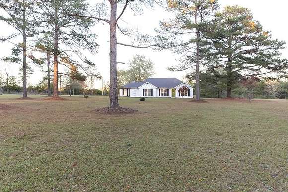 8.79 Acres of Residential Land with Home for Sale in Opelika, Alabama